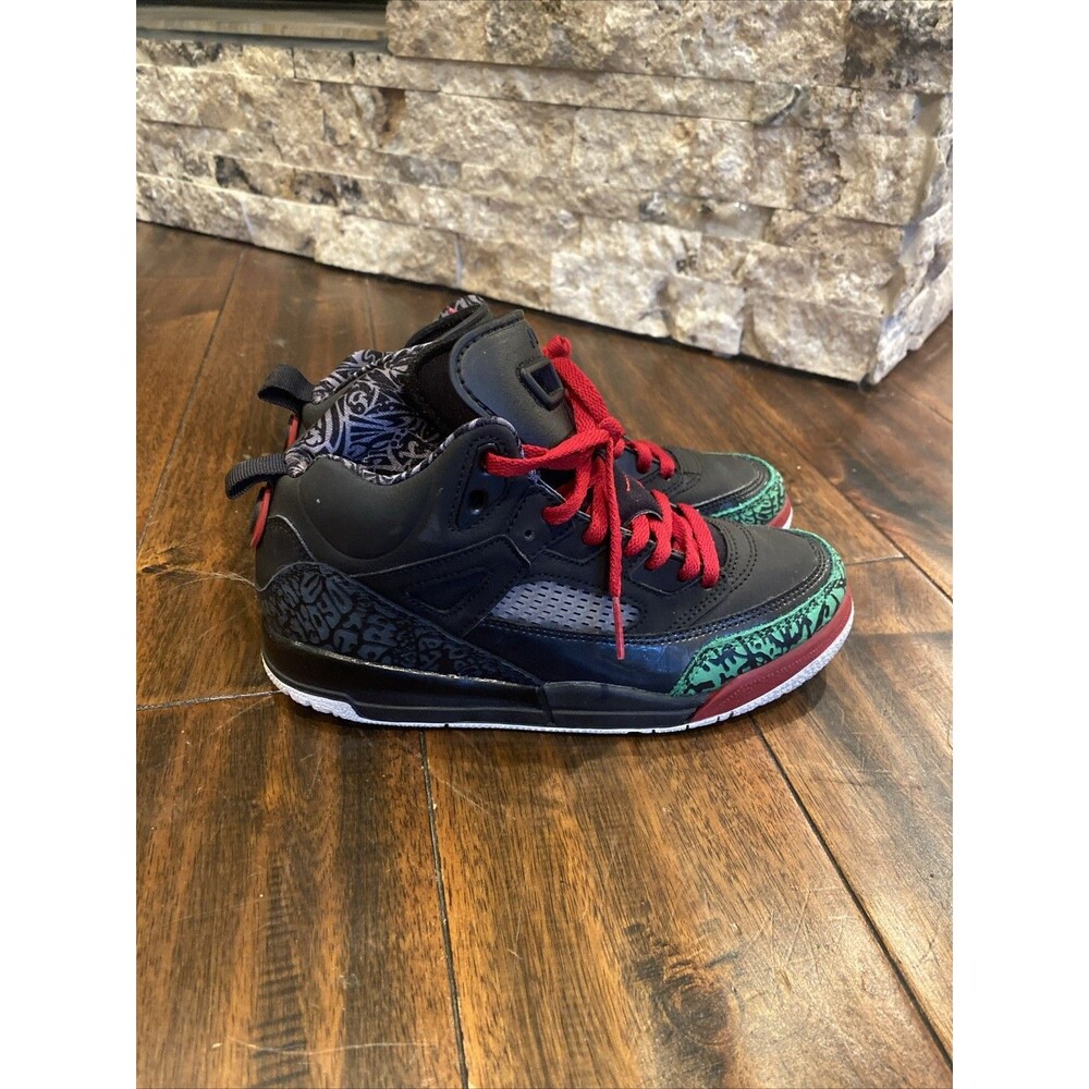 Jordan Spizike Size 2 Youth Black Red Green Elephant Print Midtop